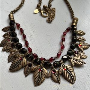 Beautiful Chicos metal black glass red Aurora Borealis dangle drop necklace